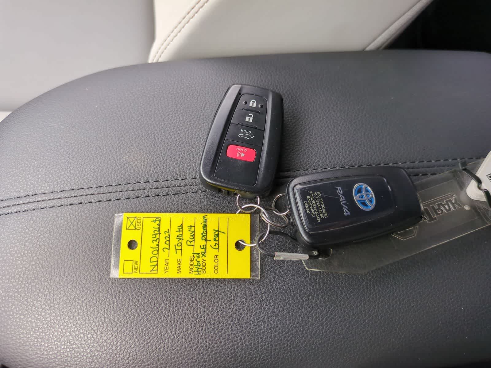 Thumbnail: 2022 Toyota RAV4 - 34