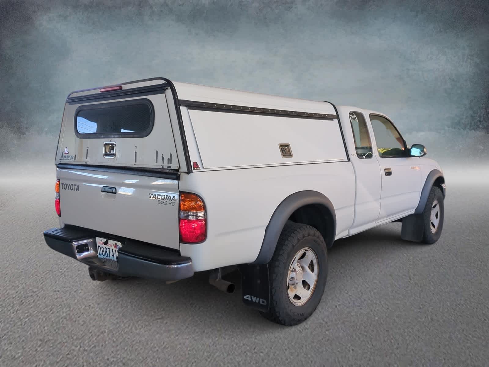 Thumbnail: 2004 Toyota Tacoma - 8