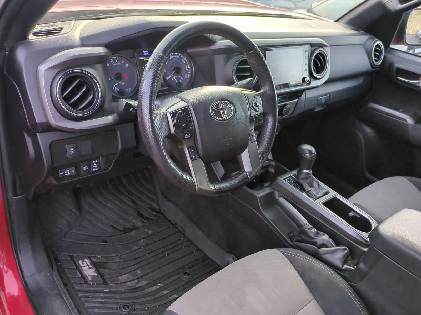 Thumbnail: 2021 Toyota Tacoma - 10