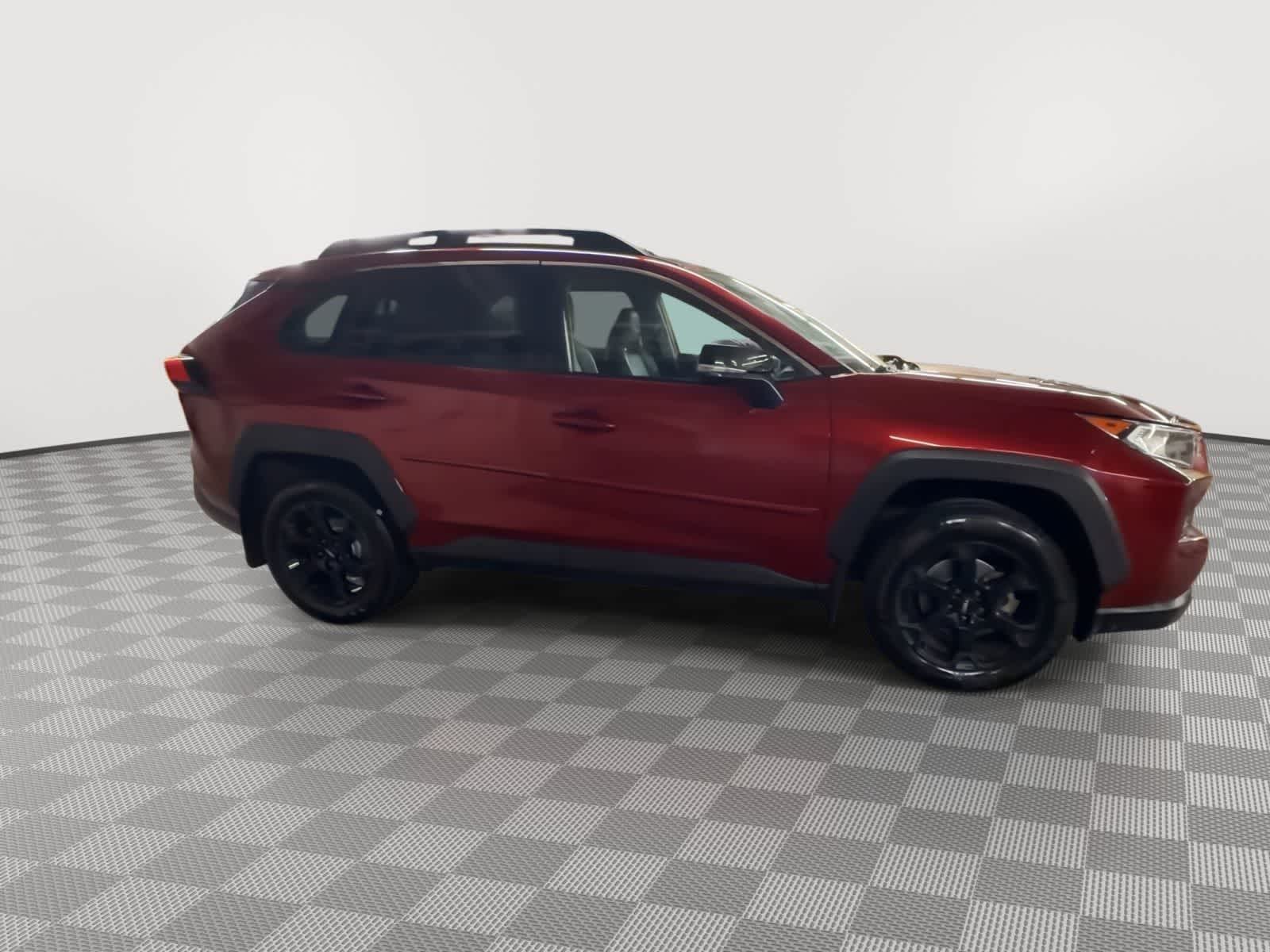 Thumbnail: 2020 Toyota RAV4 - 9