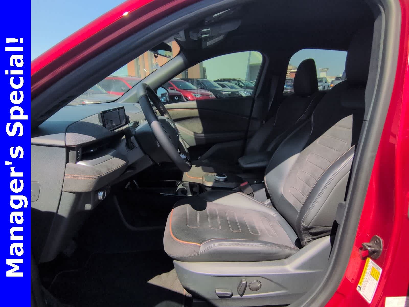 Thumbnail: 2022 Ford Mustang Mach-E - 17