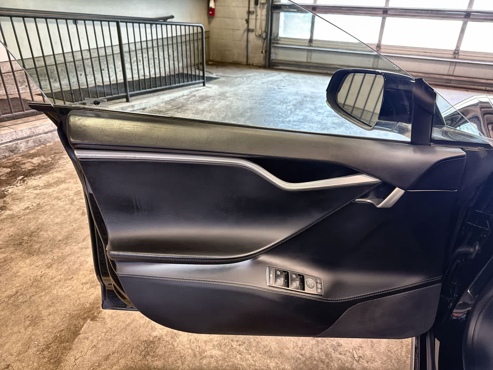 Thumbnail: 2016 Tesla Model S - 10