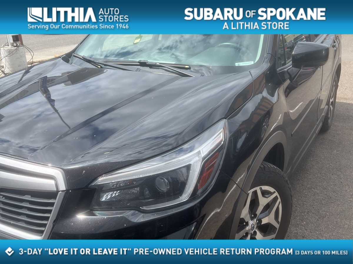 2021 Subaru Forester Premium's photo