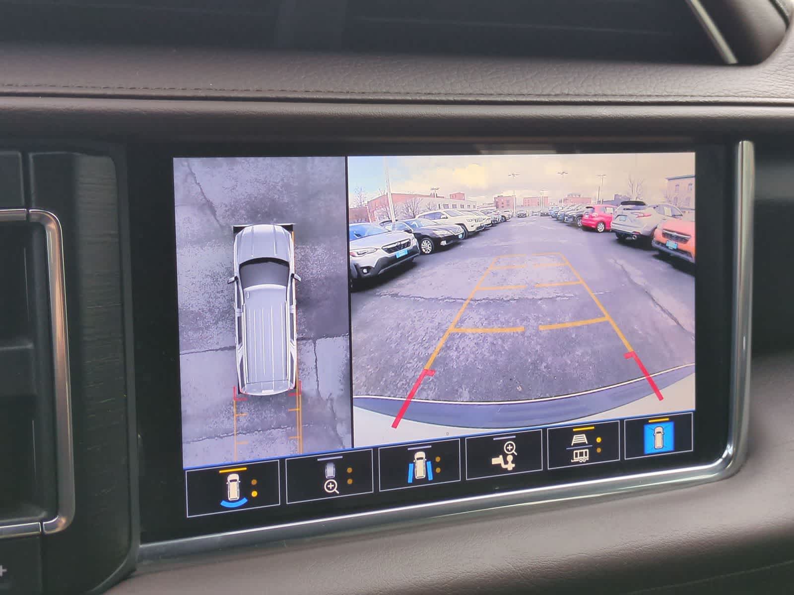 Thumbnail: 2021 GMC Yukon - 30