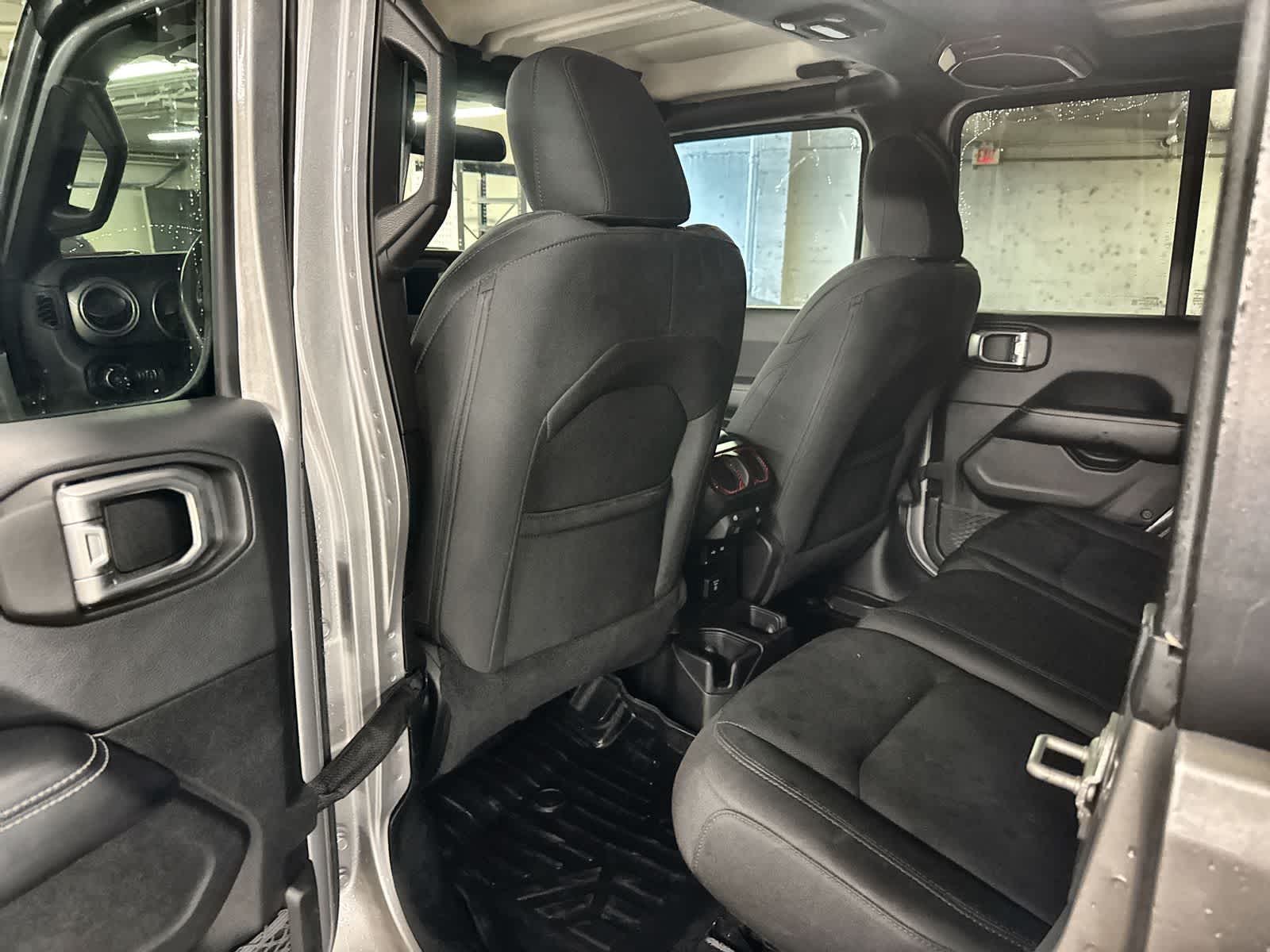 Thumbnail: 2018 Jeep Wrangler - 18