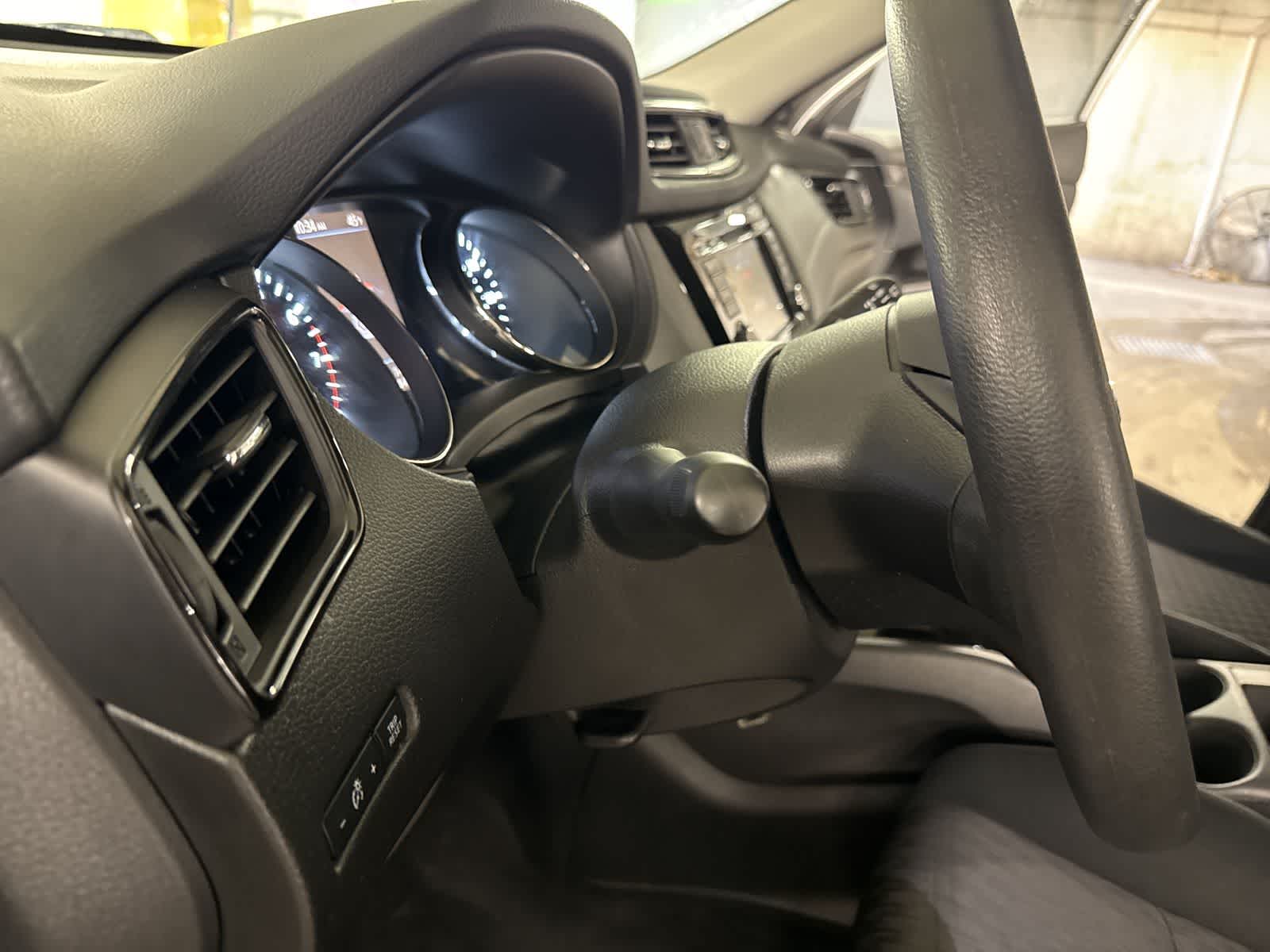 Thumbnail: 2020 Nissan Rogue - 25