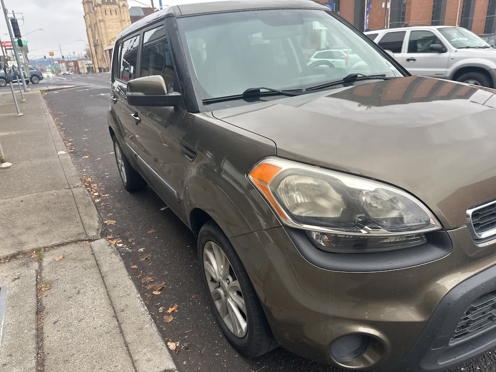 Used 2012 Kia Soul + Sedan