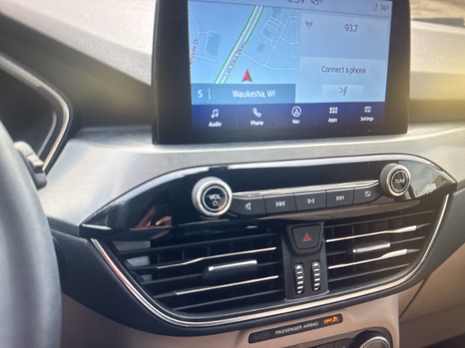 Thumbnail: 2022 Ford Escape - 15