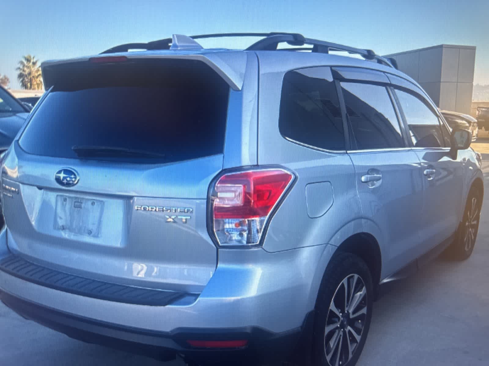 2018 Subaru Forester Premium photo 4