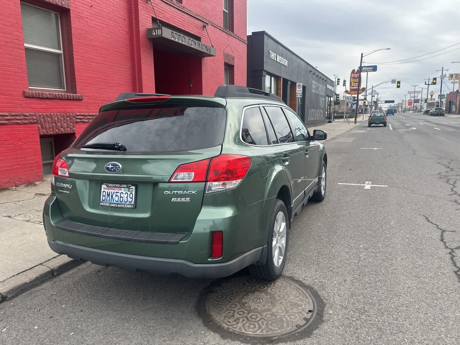 Thumbnail: 2011 Subaru Outback - 3