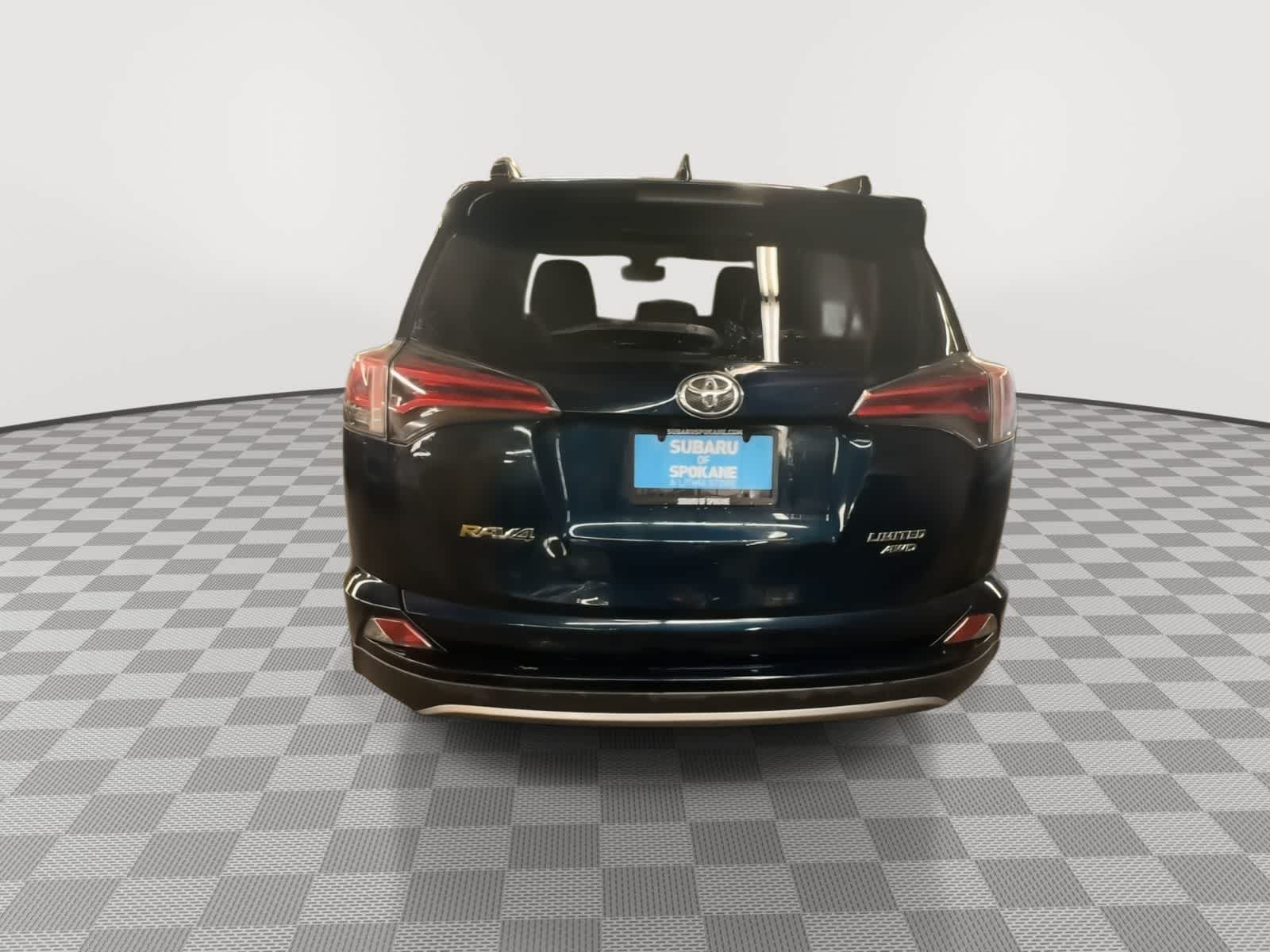 Thumbnail: 2018 Toyota RAV4 - 7