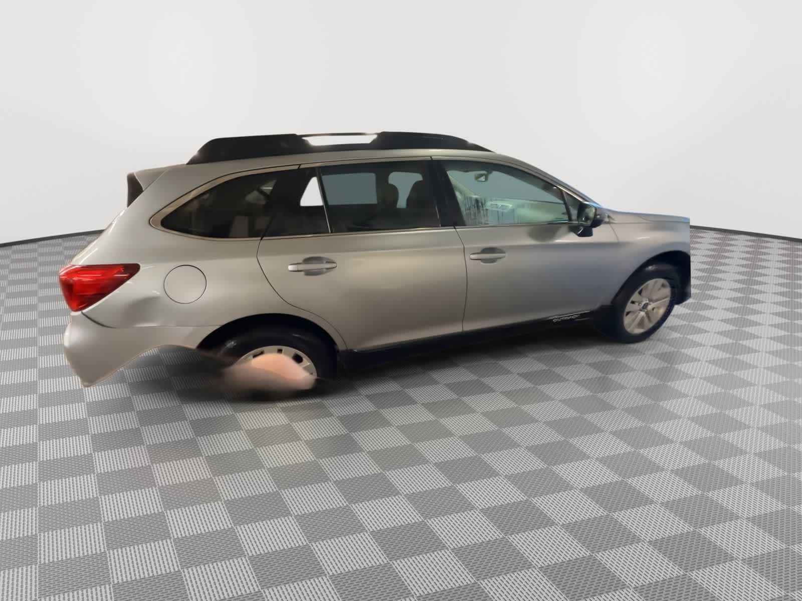 Thumbnail: 2016 Subaru Outback - 8