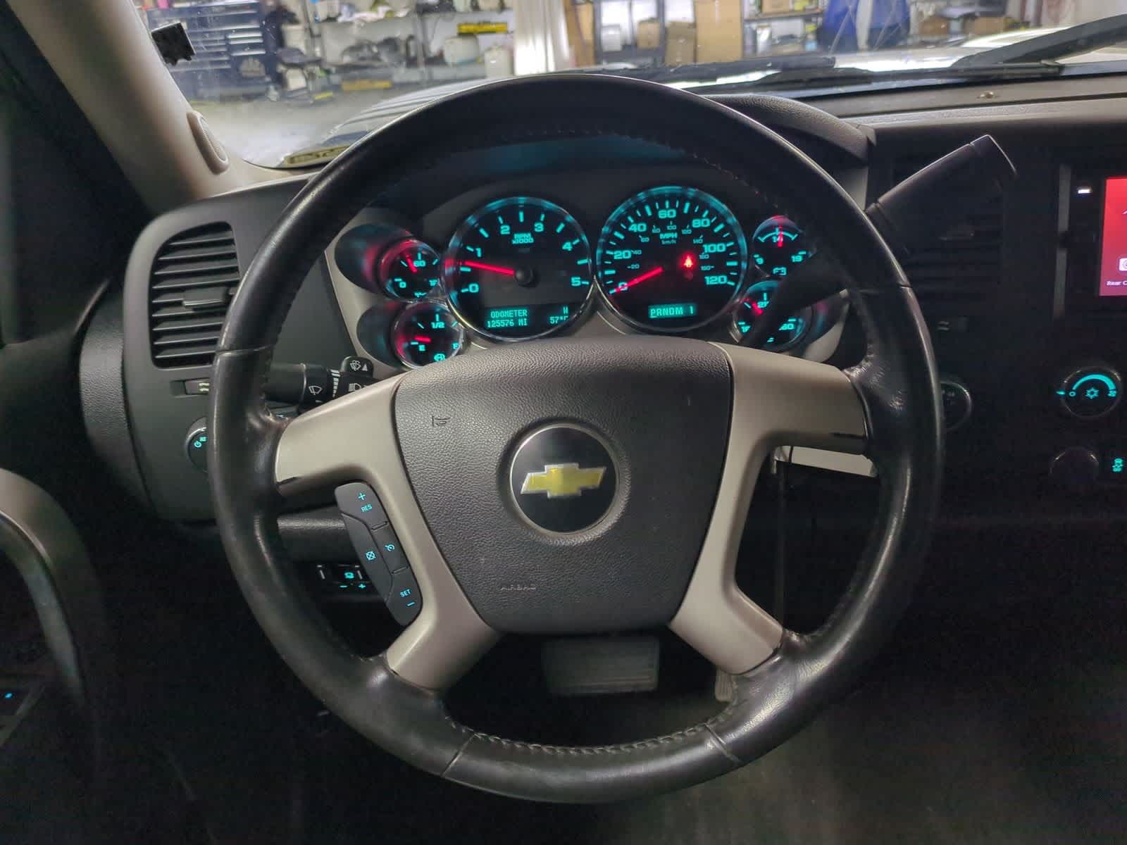 Thumbnail: 2013 Chevrolet Silverado 2500 - 22