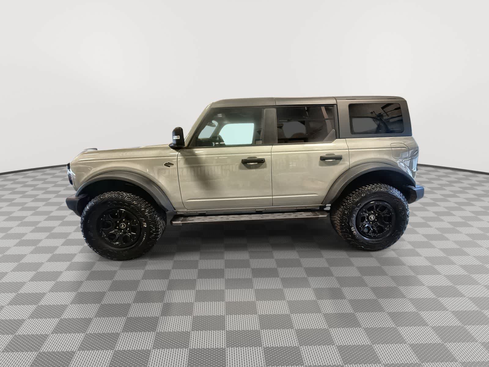 Thumbnail: 2022 Ford Bronco - 5