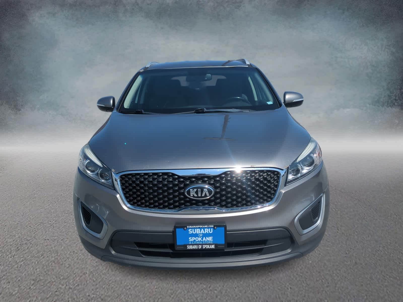Thumbnail: 2016 Kia Sorento - 3