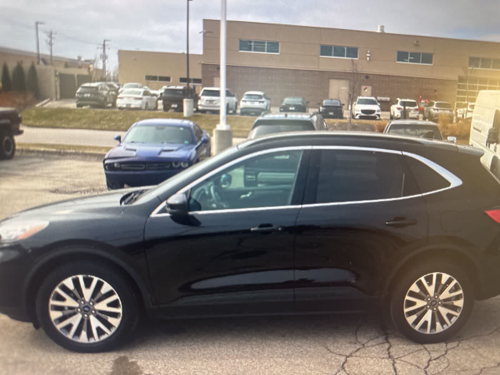 Thumbnail: 2022 Ford Escape - 2