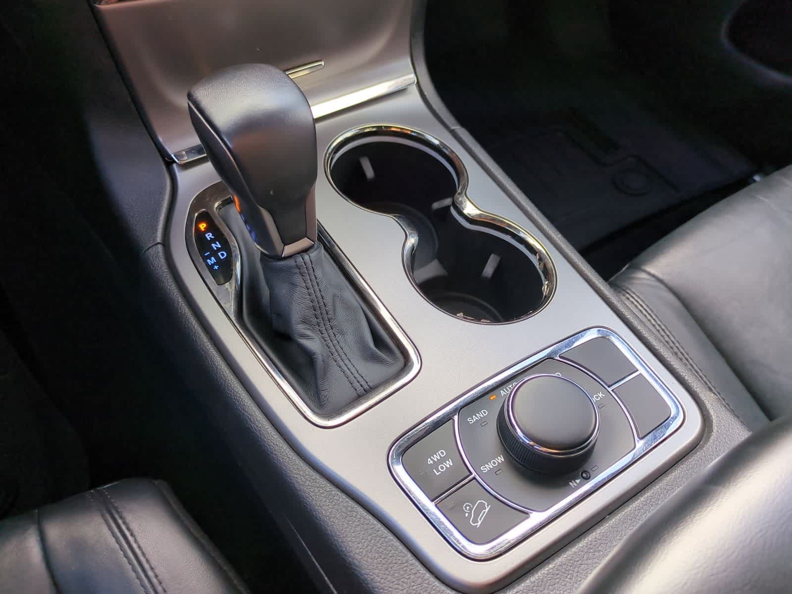 Thumbnail: 2019 Jeep Grand Cherokee - 32