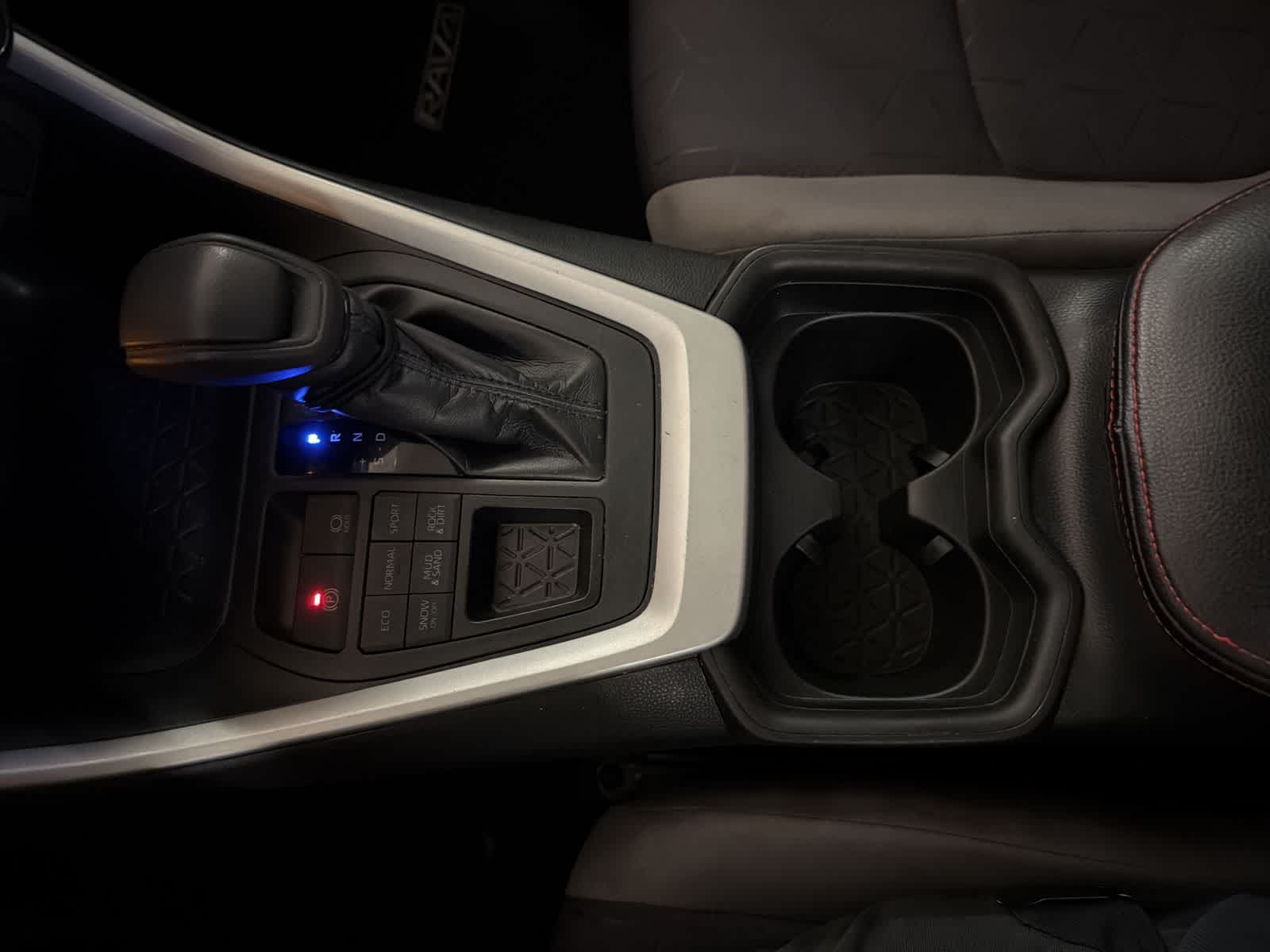 Thumbnail: 2019 Toyota RAV4 - 27
