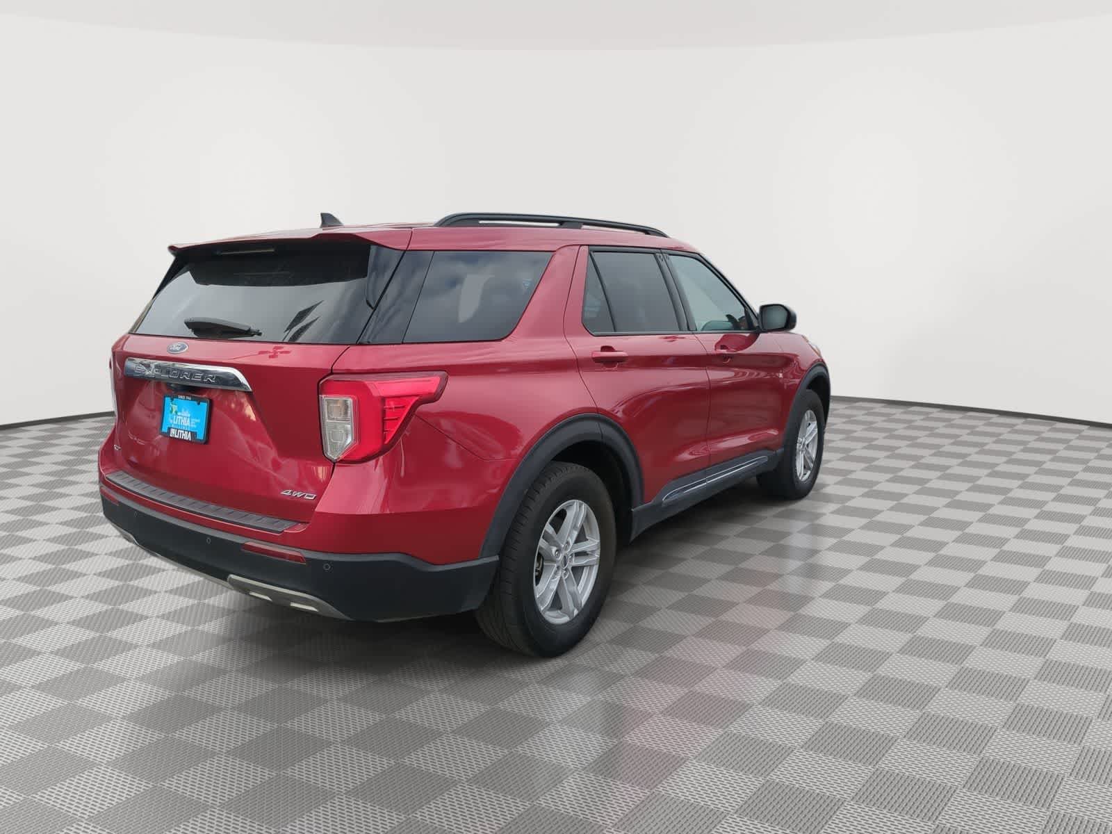 Thumbnail: 2021 Ford Explorer - 8