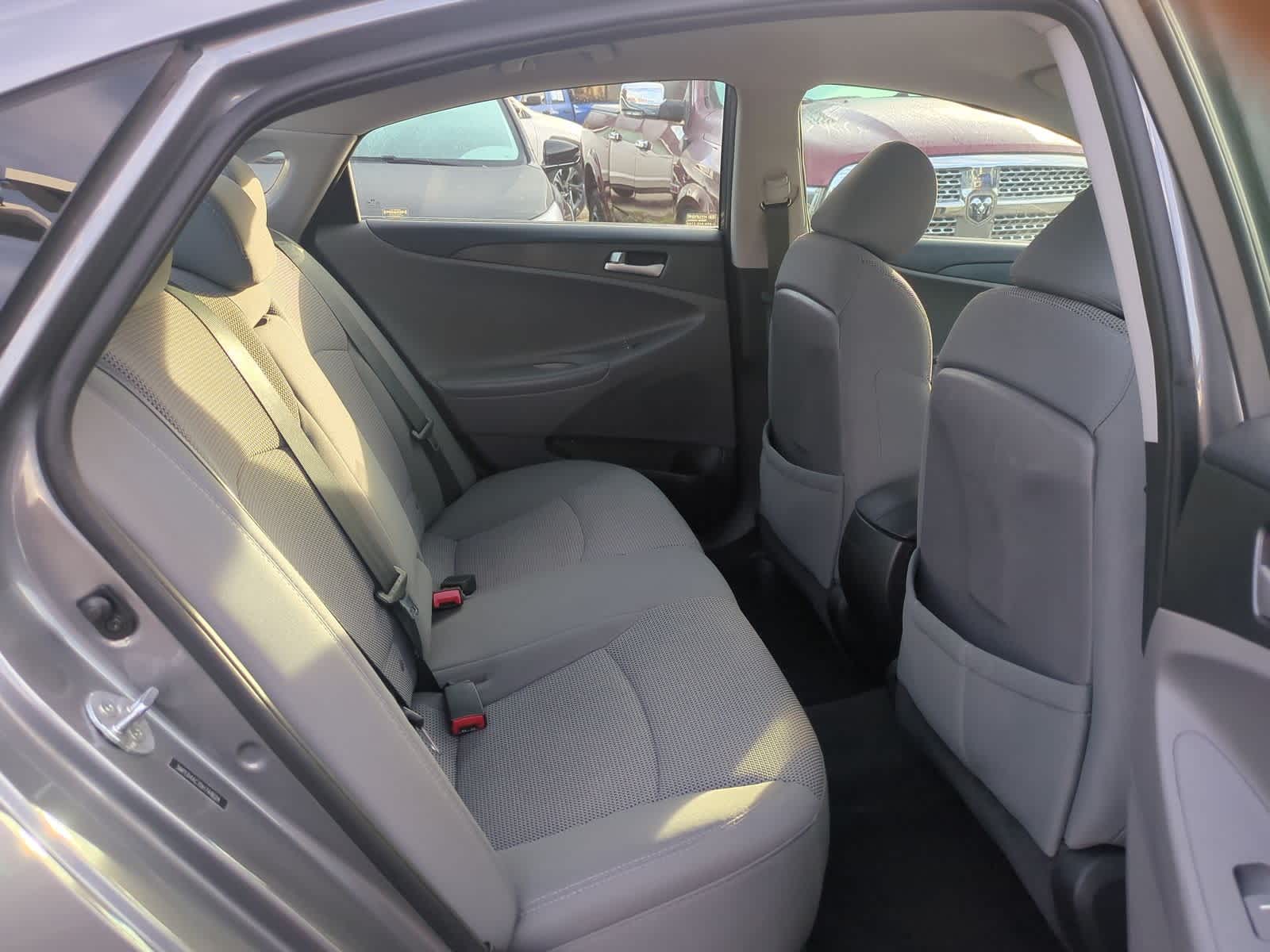 Thumbnail: 2013 Hyundai Sonata - 21