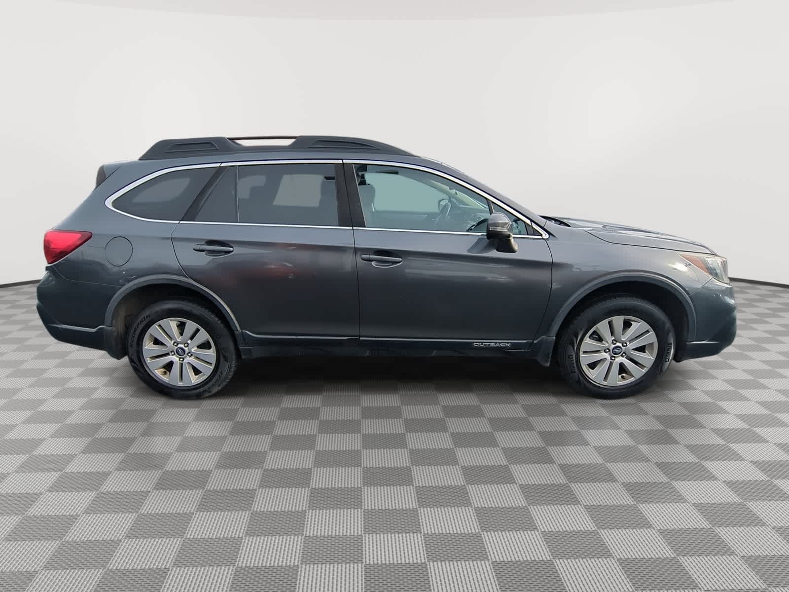 Thumbnail: 2018 Subaru Outback - 9