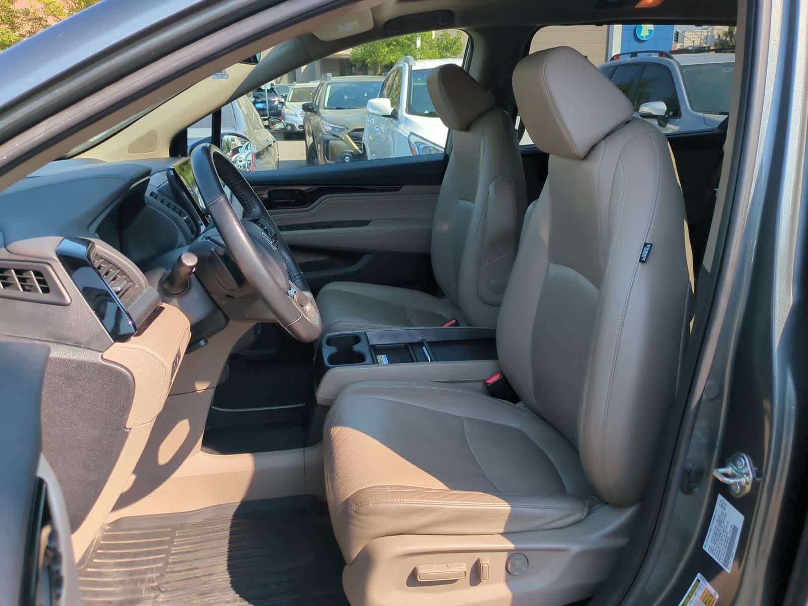Thumbnail: 2020 Honda Odyssey - 17