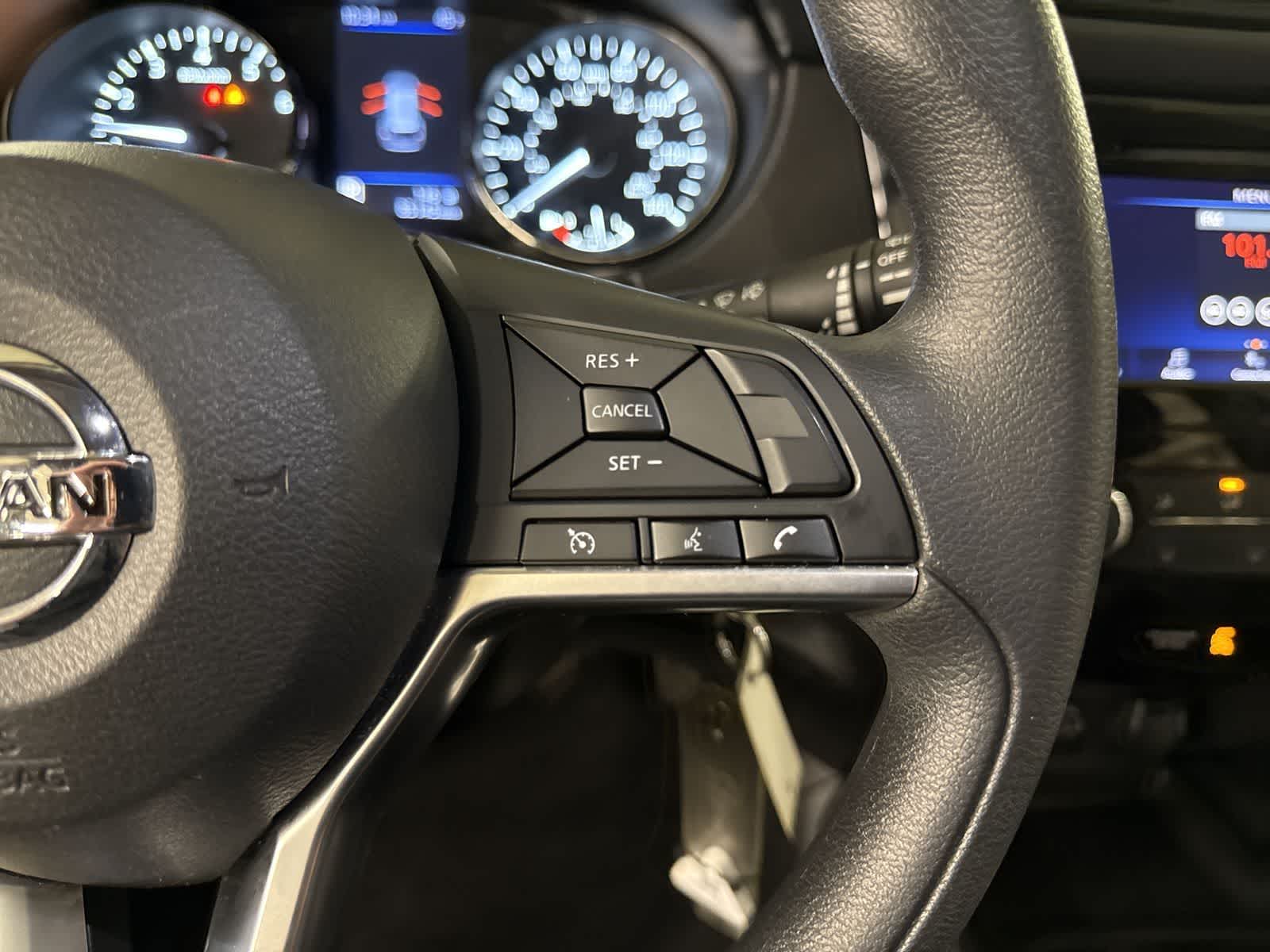 Thumbnail: 2020 Nissan Rogue - 24