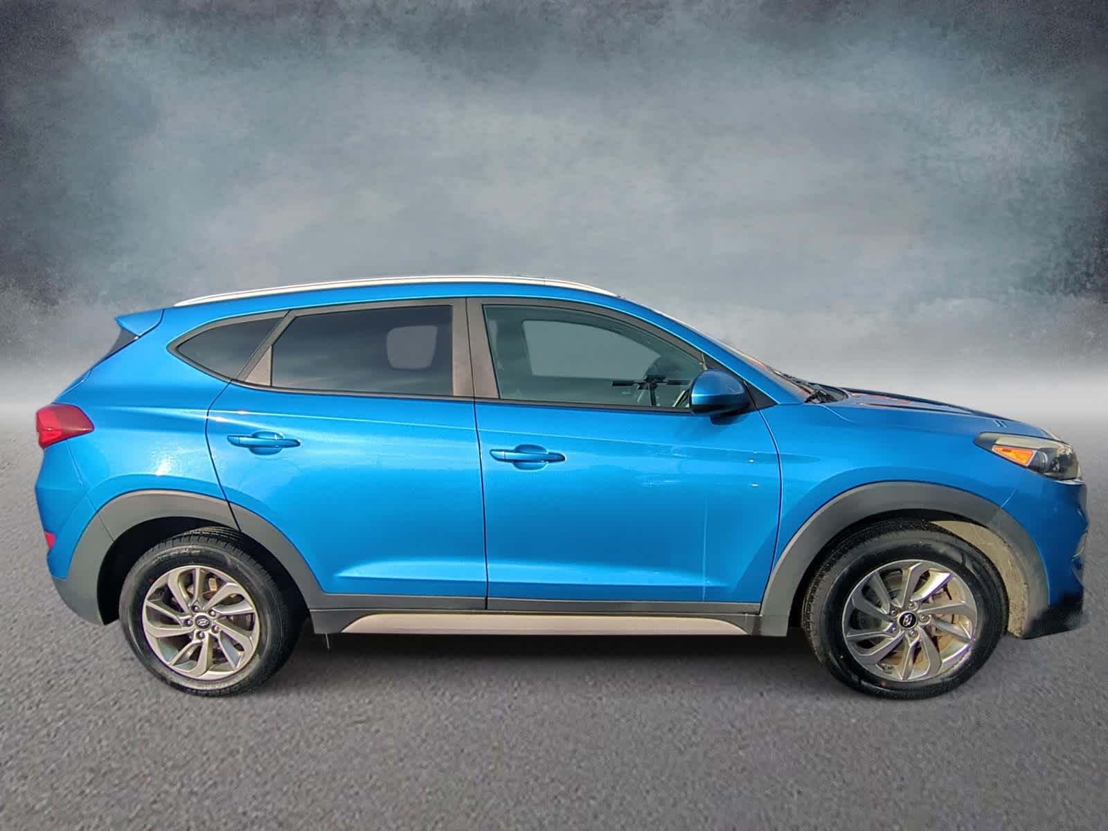 Thumbnail: 2018 Hyundai Tucson - 9