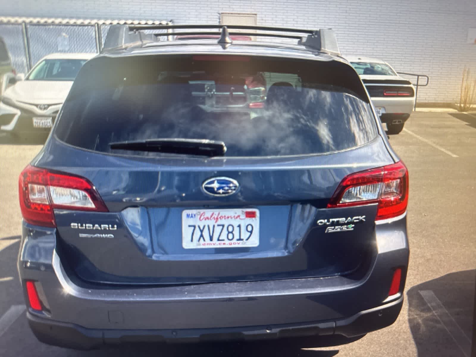 2017 Subaru Outback Limited photo 3