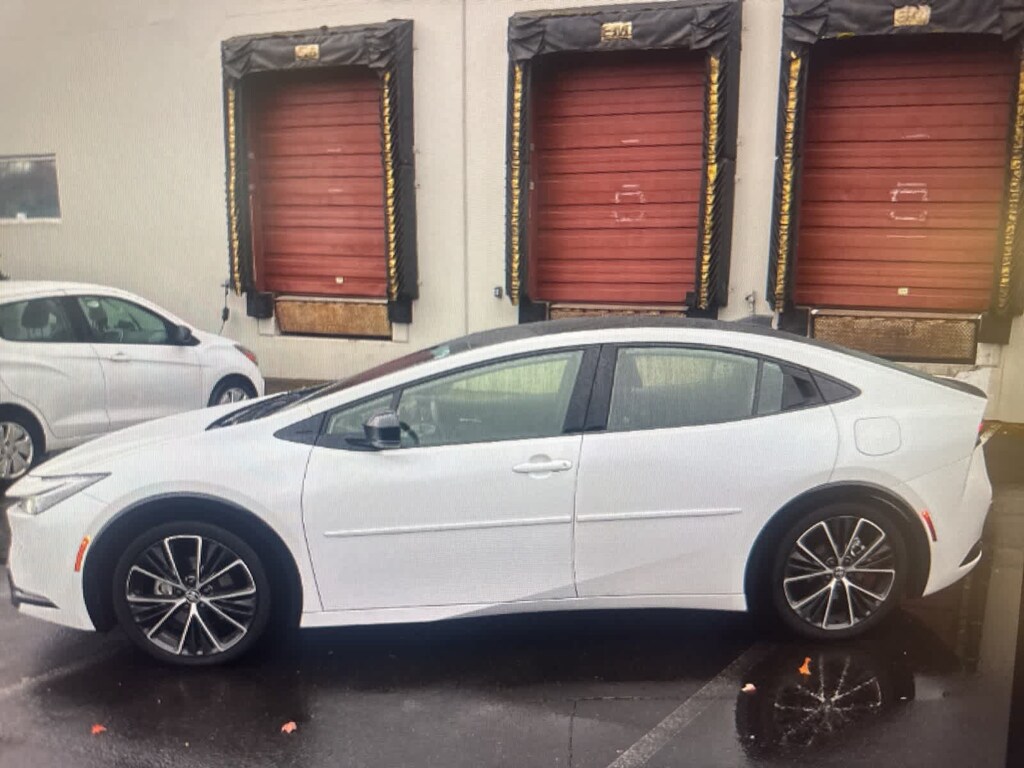 Used 2024 Toyota Prius XLE Sedan