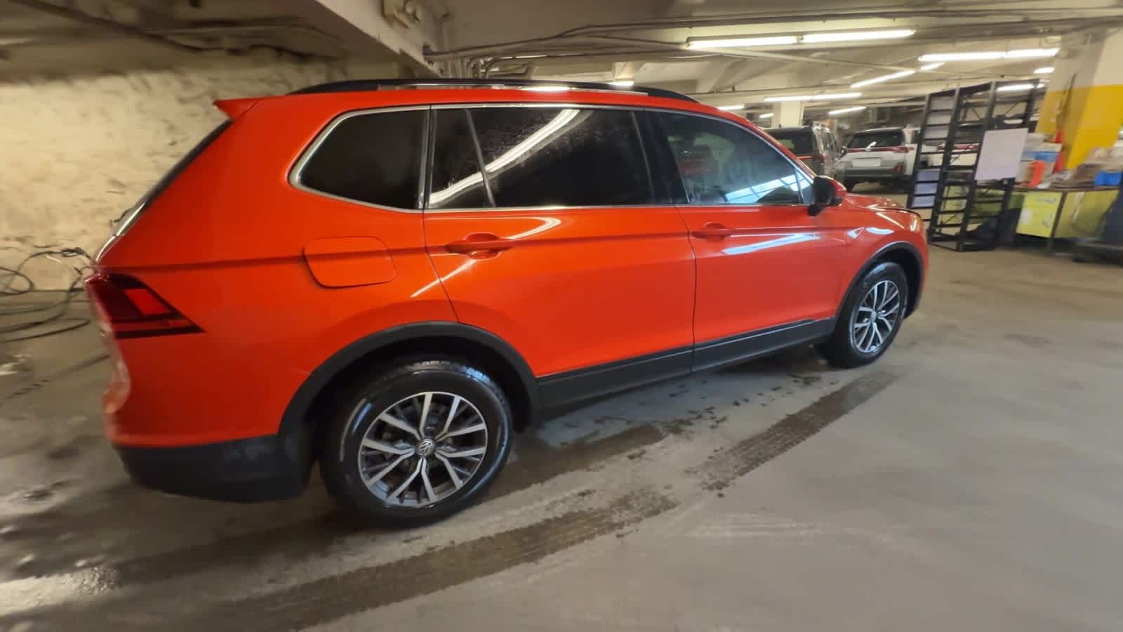 Thumbnail: 2019 Volkswagen Tiguan - 8
