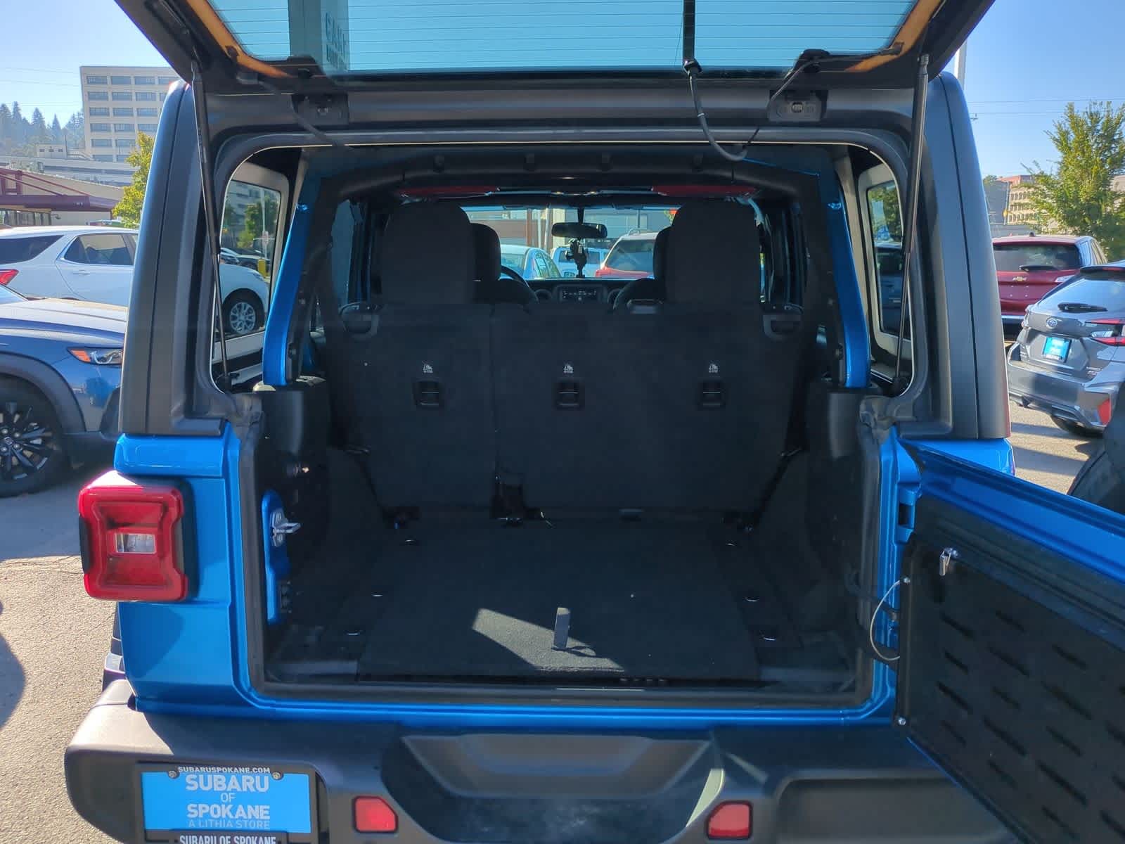 Thumbnail: 2022 Jeep Wrangler - 33