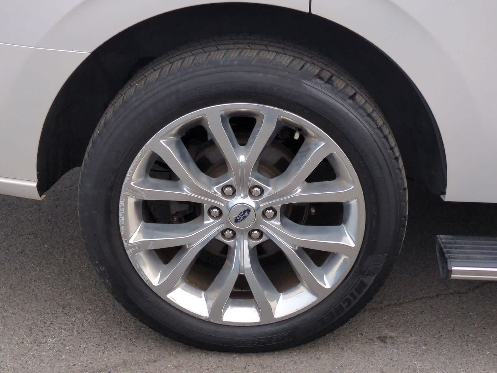 Thumbnail: 2019 Ford Expedition - 14