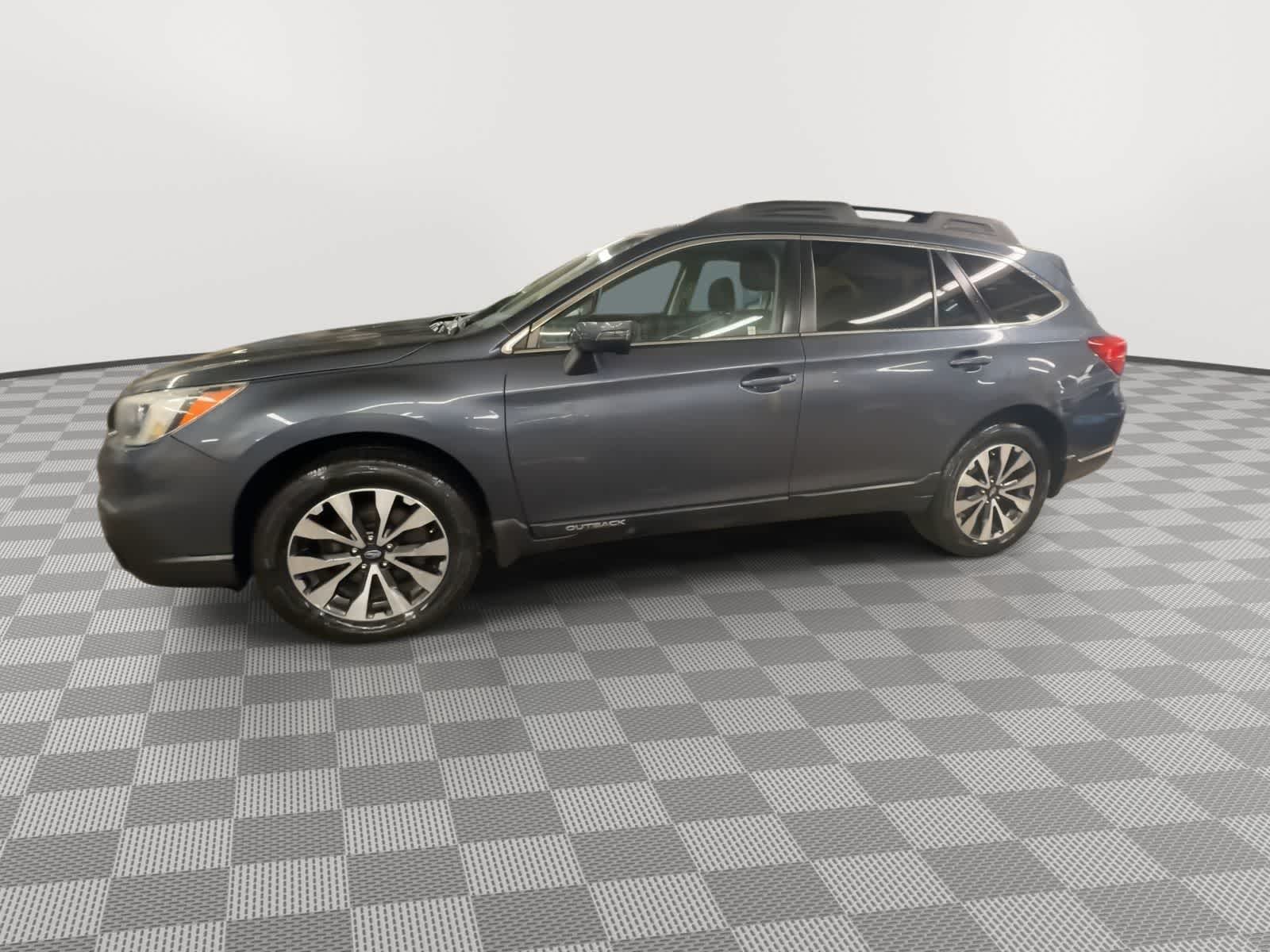 Thumbnail: 2017 Subaru Outback - 4