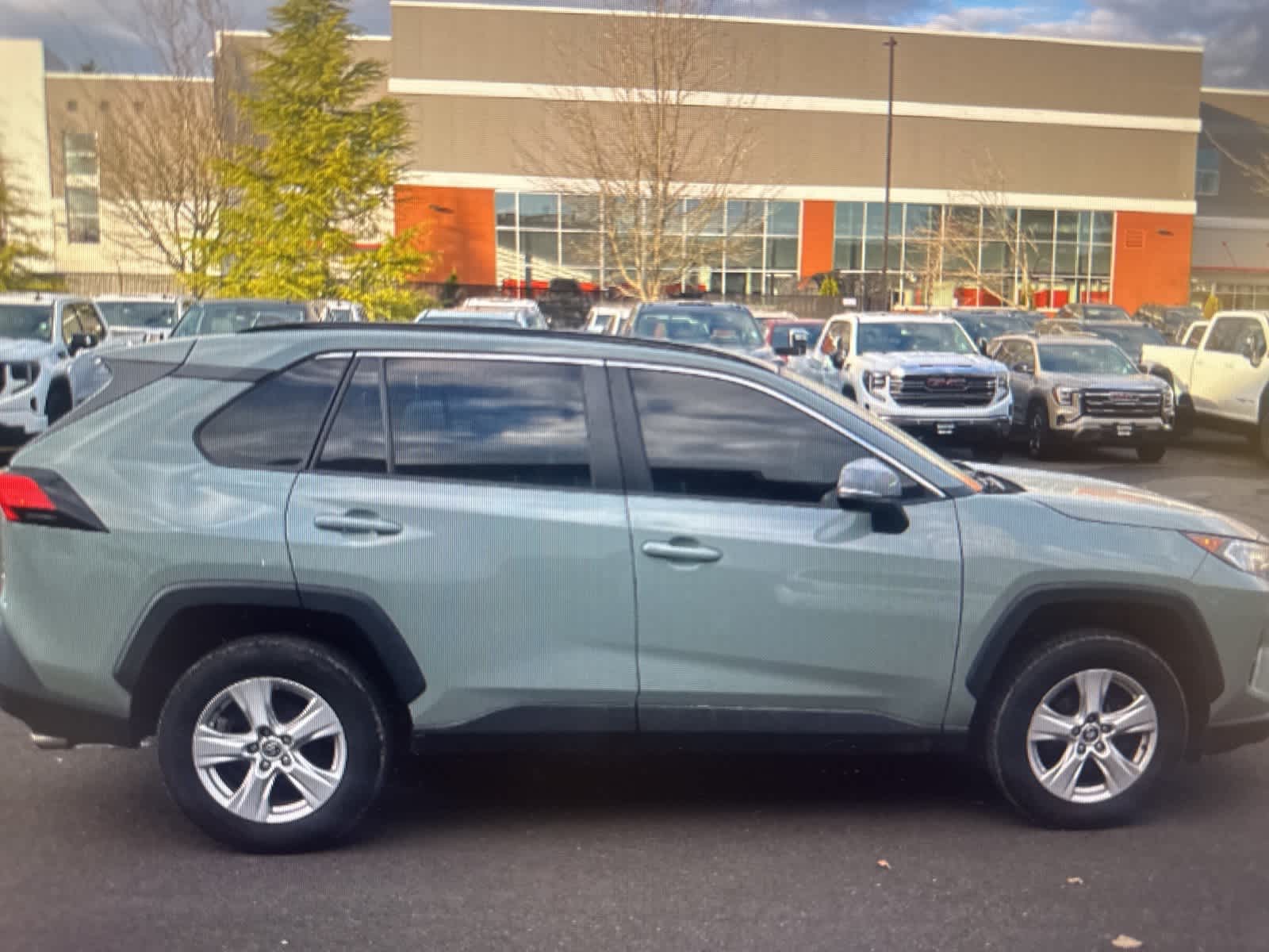 Thumbnail: 2021 Toyota RAV4 - 5