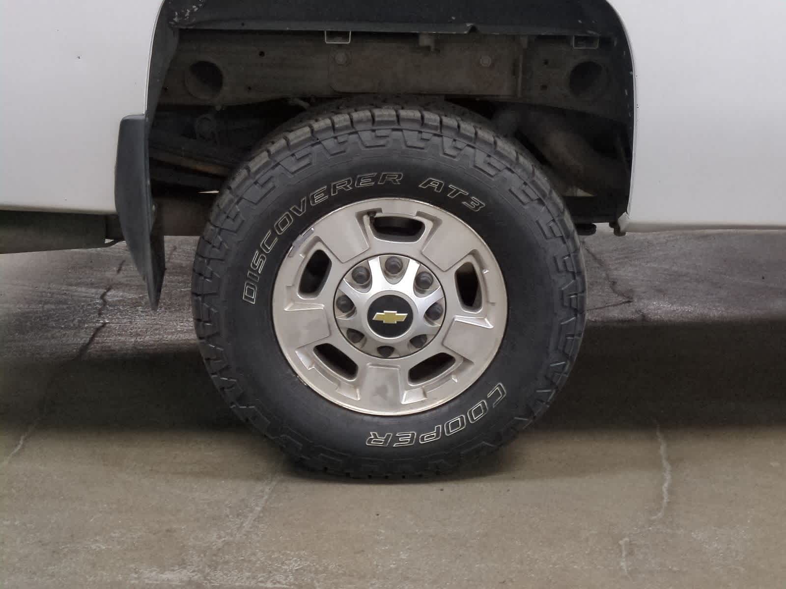 Thumbnail: 2013 Chevrolet Silverado 2500 - 14