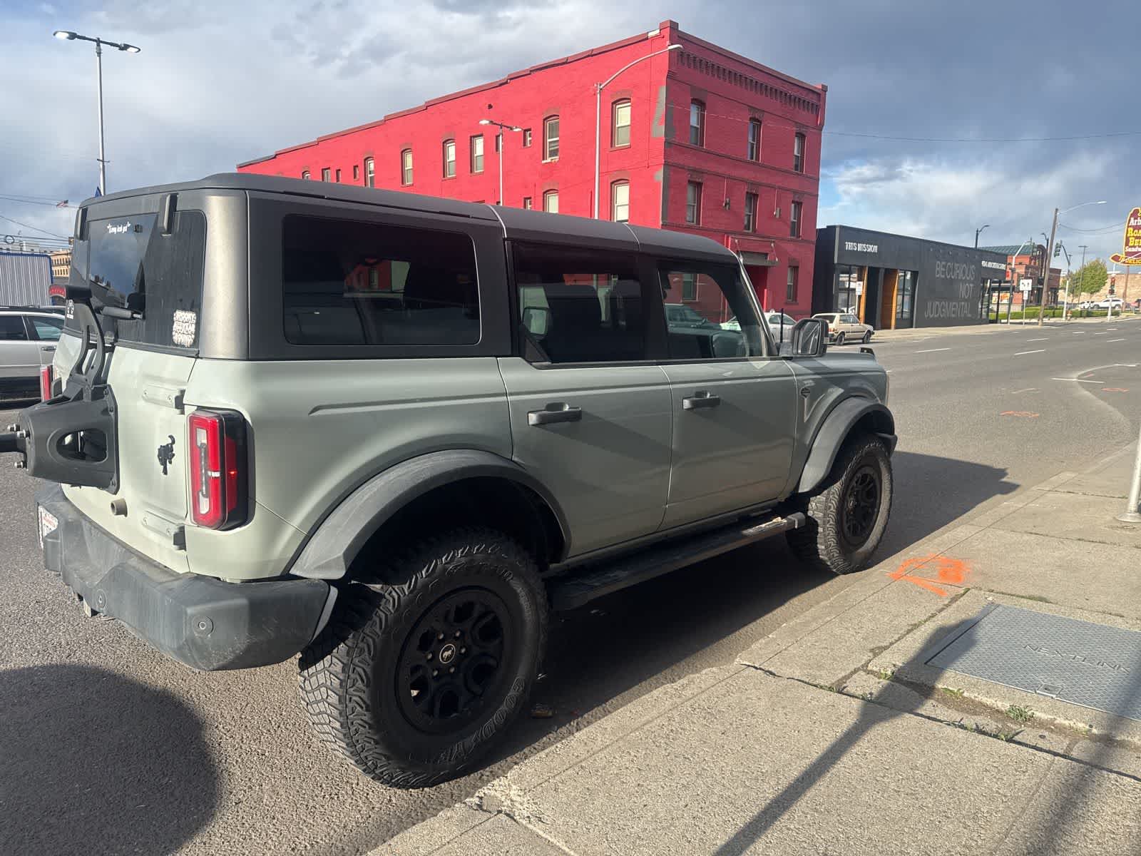 Thumbnail: 2022 Ford Bronco - 6