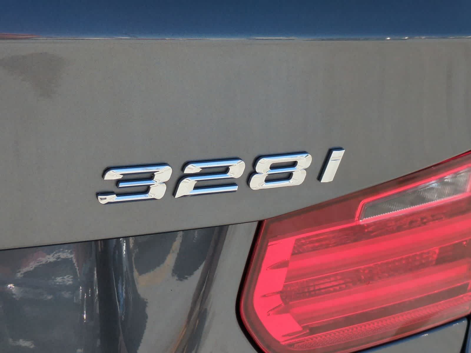 Thumbnail: 2015 BMW 3 Series - 13