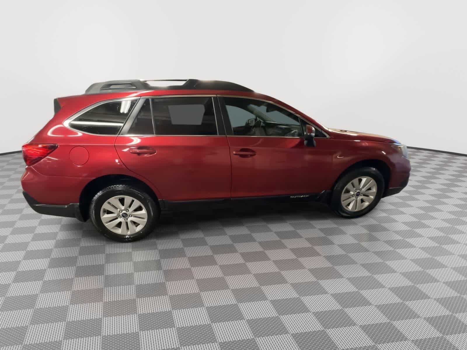 Thumbnail: 2018 Subaru Outback - 9