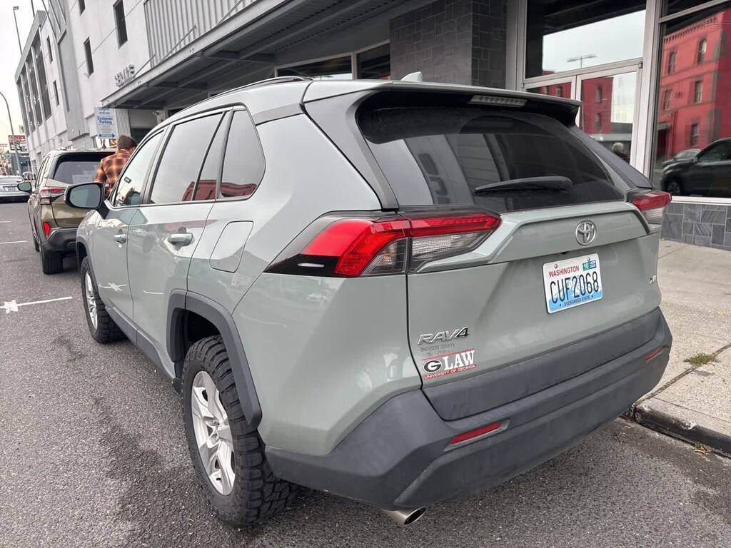 Used 2021 Toyota RAV4 XLE SUV