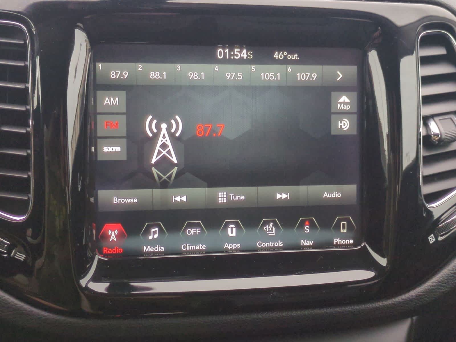 Thumbnail: 2018 Jeep Compass - 32