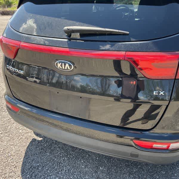 Thumbnail: 2017 Kia Sportage - 17