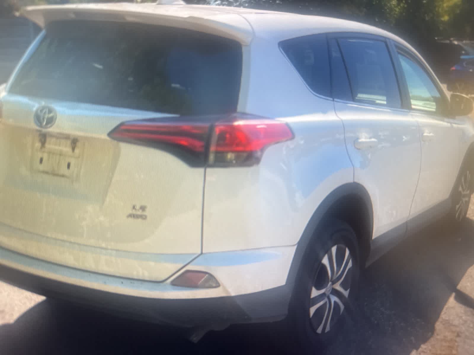 Thumbnail: 2018 Toyota RAV4 - 5