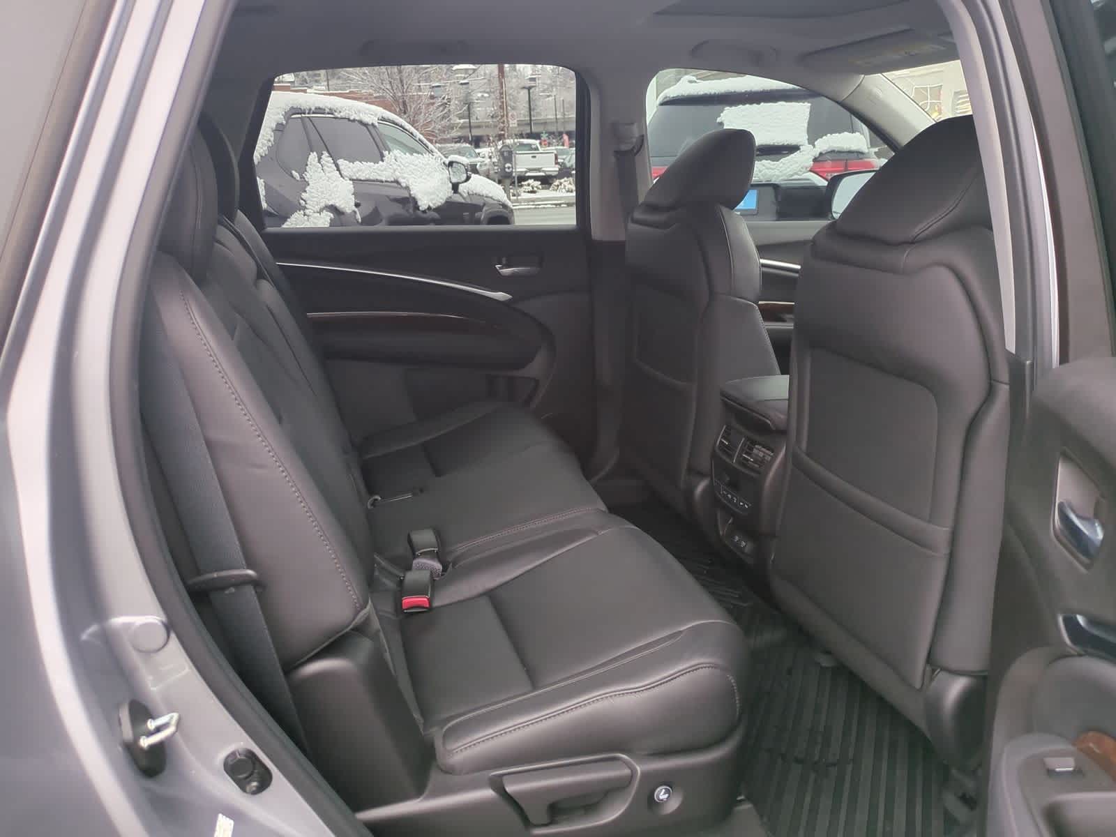 Thumbnail: 2017 Acura MDX - 22