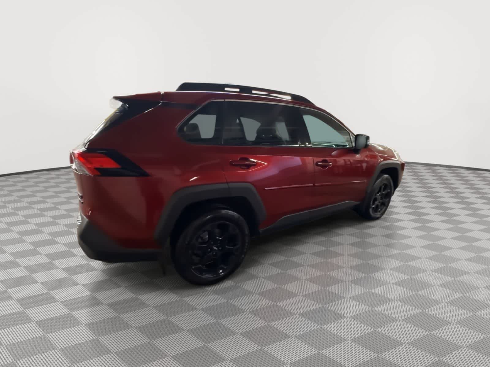 Thumbnail: 2020 Toyota RAV4 - 8
