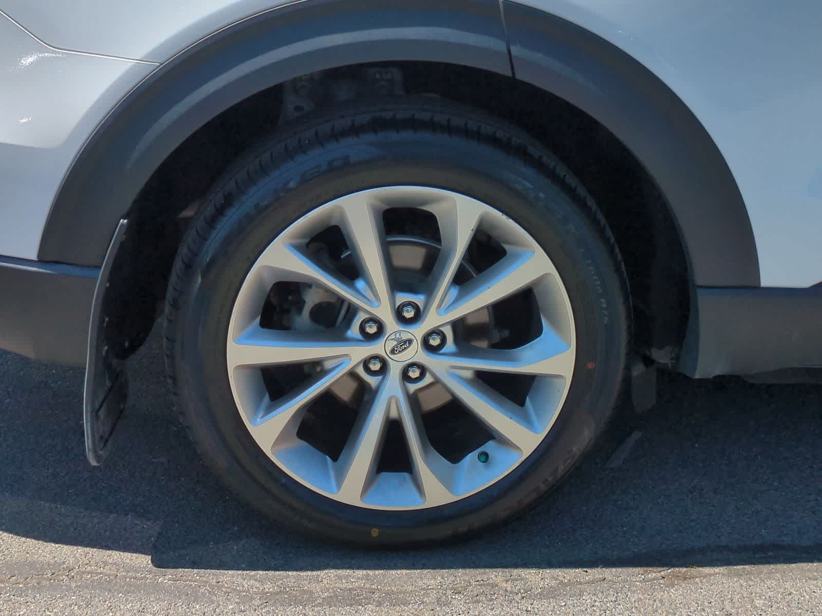 Thumbnail: 2021 Ford Explorer - 14