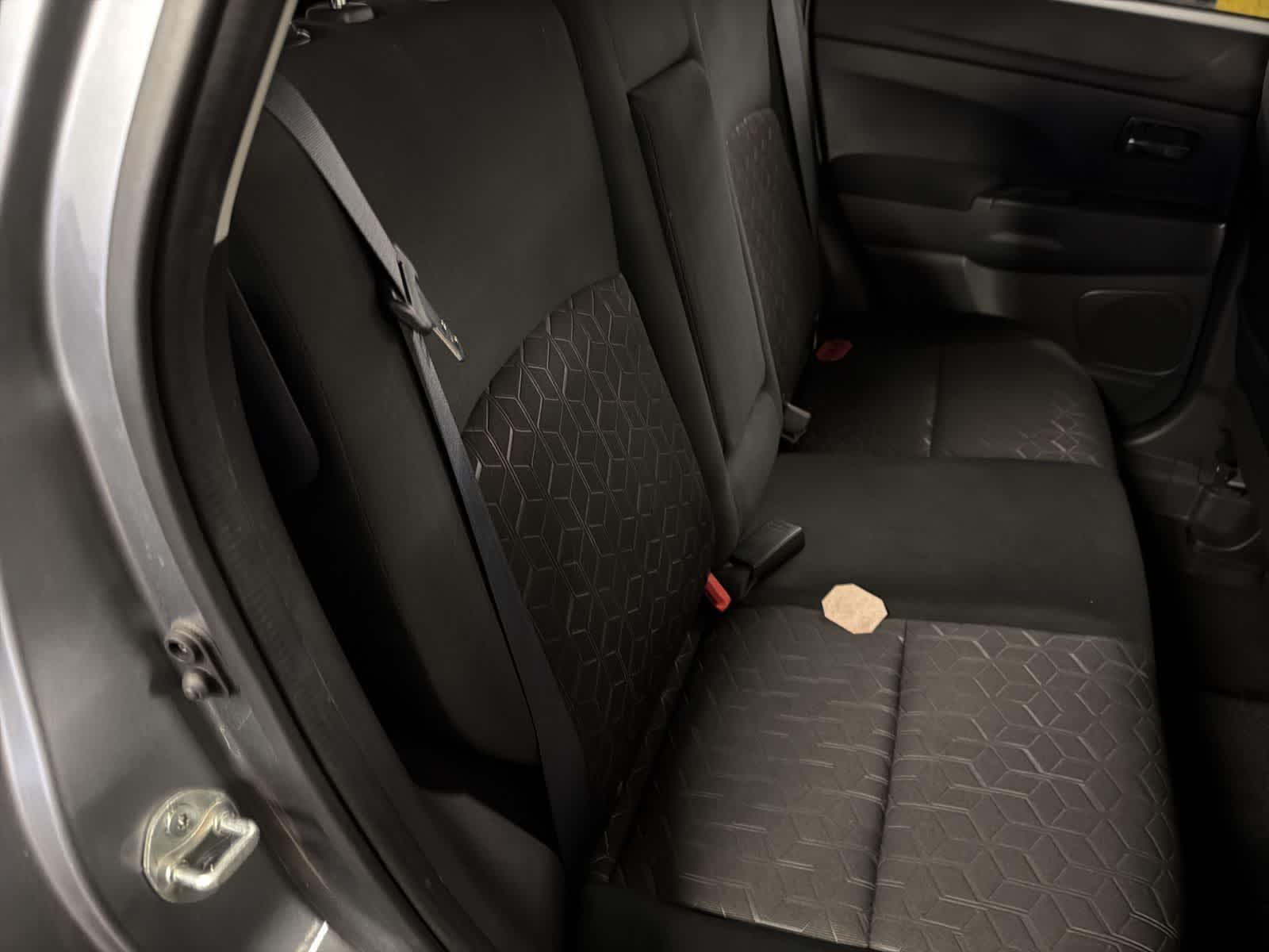 Thumbnail: 2024 Mitsubishi Outlander Sport - 21