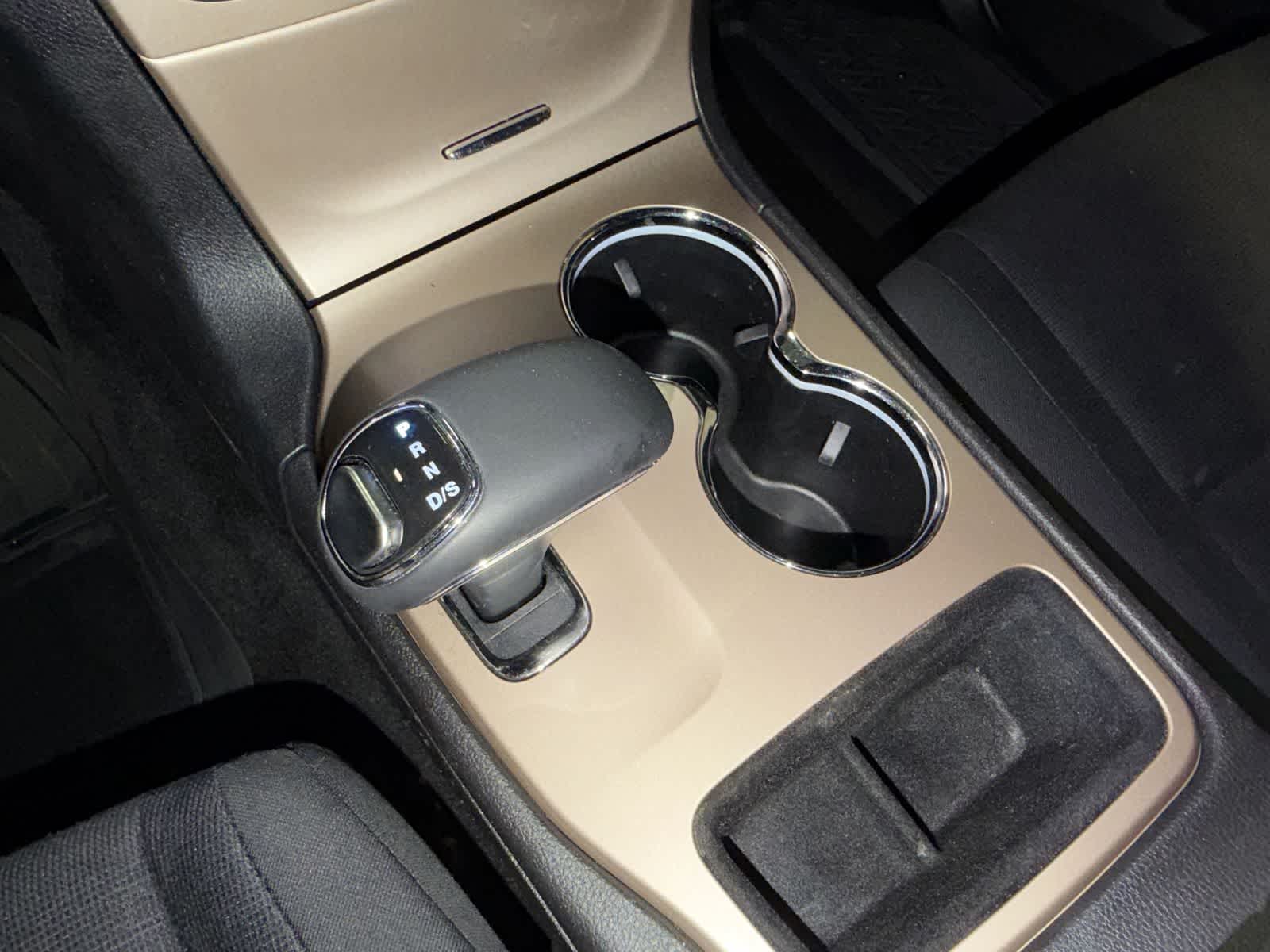 Thumbnail: 2015 Jeep Grand Cherokee - 33
