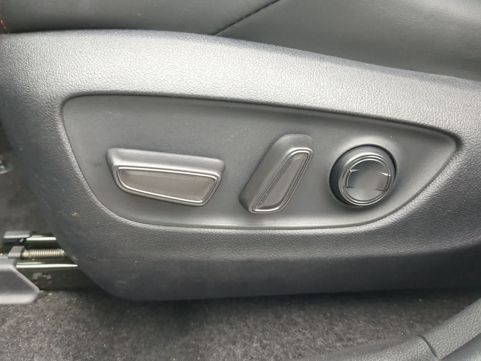 Thumbnail: 2024 Toyota RAV4 - 17