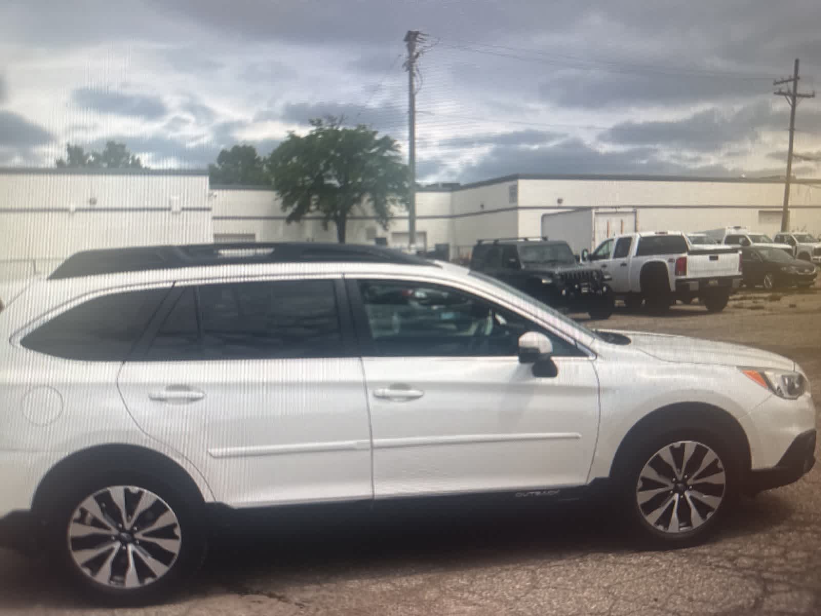 Thumbnail: 2015 Subaru Outback - 5